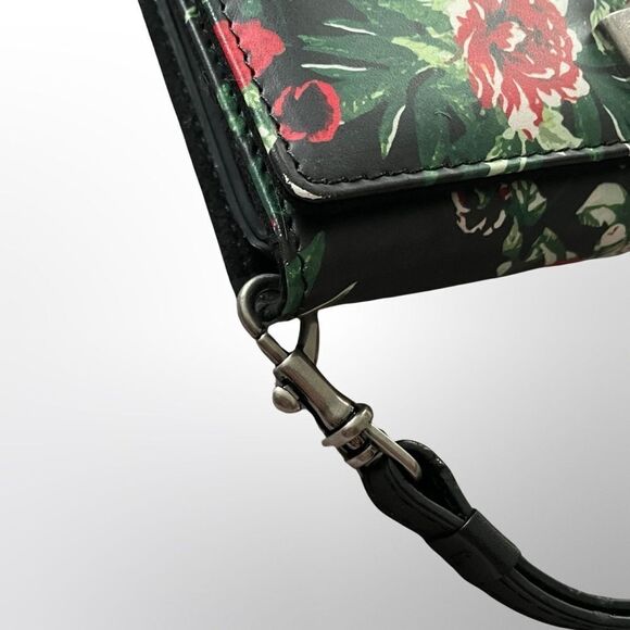 Rebecca Minkoff floral wristlet wallet case for iphone 7 plus/iphone 8 plus New - Picture 6 of 6